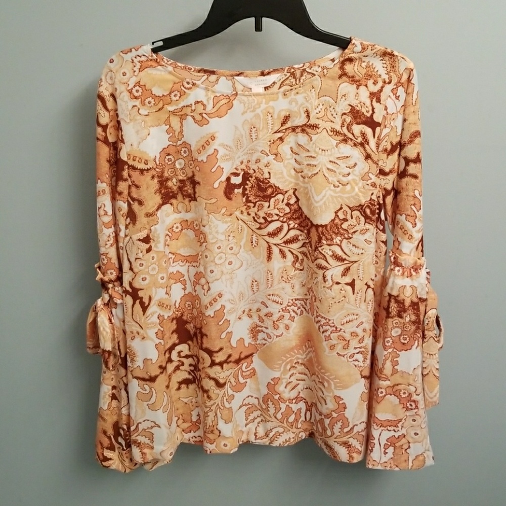 Lauren Conrad Print Bell Sleeve Top in Size Large - Picture 1 of 8
